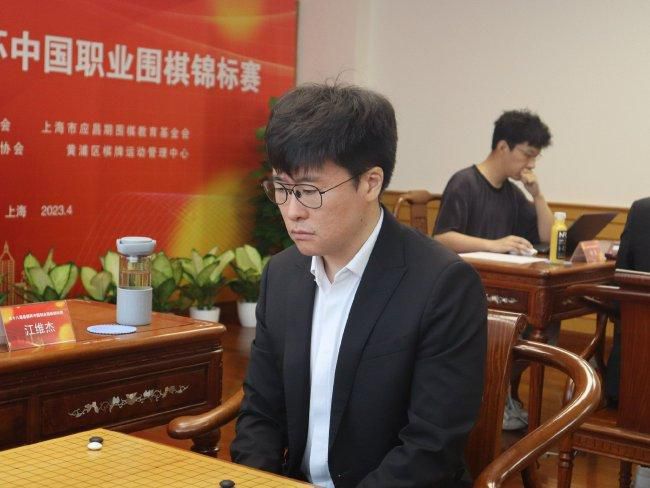 在线播放一区二区精品产